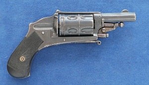 Revolver  6 mm velodog.  VENDU