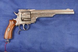 Revolver 44 Russian.  Type Smith & Wesson.  VENDU