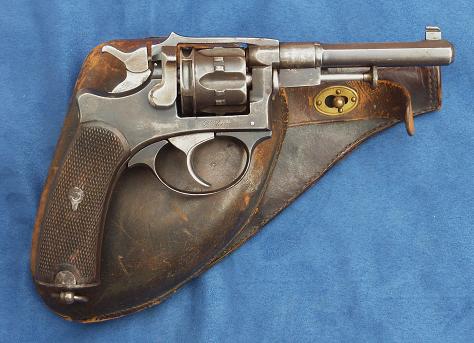 Revolver 1887 civil à clé. Cal 8 mm 92.   