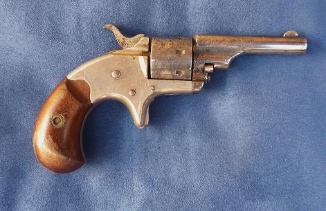 Colt Open Top  .22''.  7 coups. 